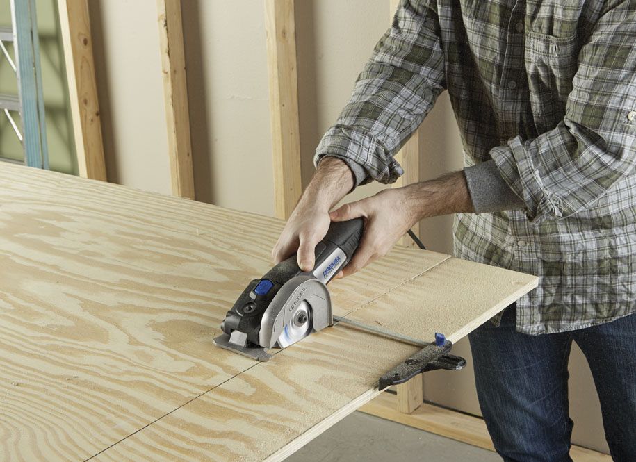 Cutting plywood without tearout